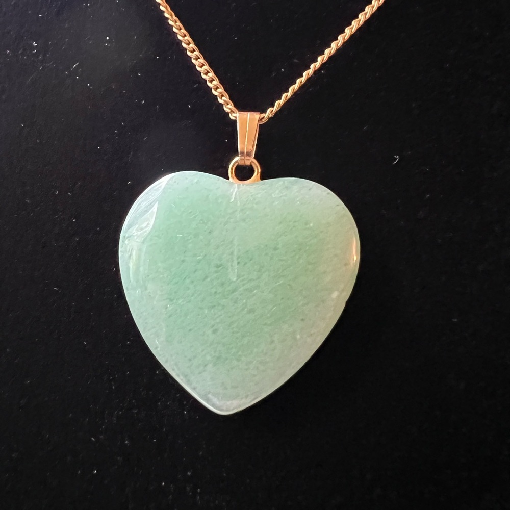 Stone Heart on 12k GF Chain - Green Pendant Necklace - Picture 4 of 15